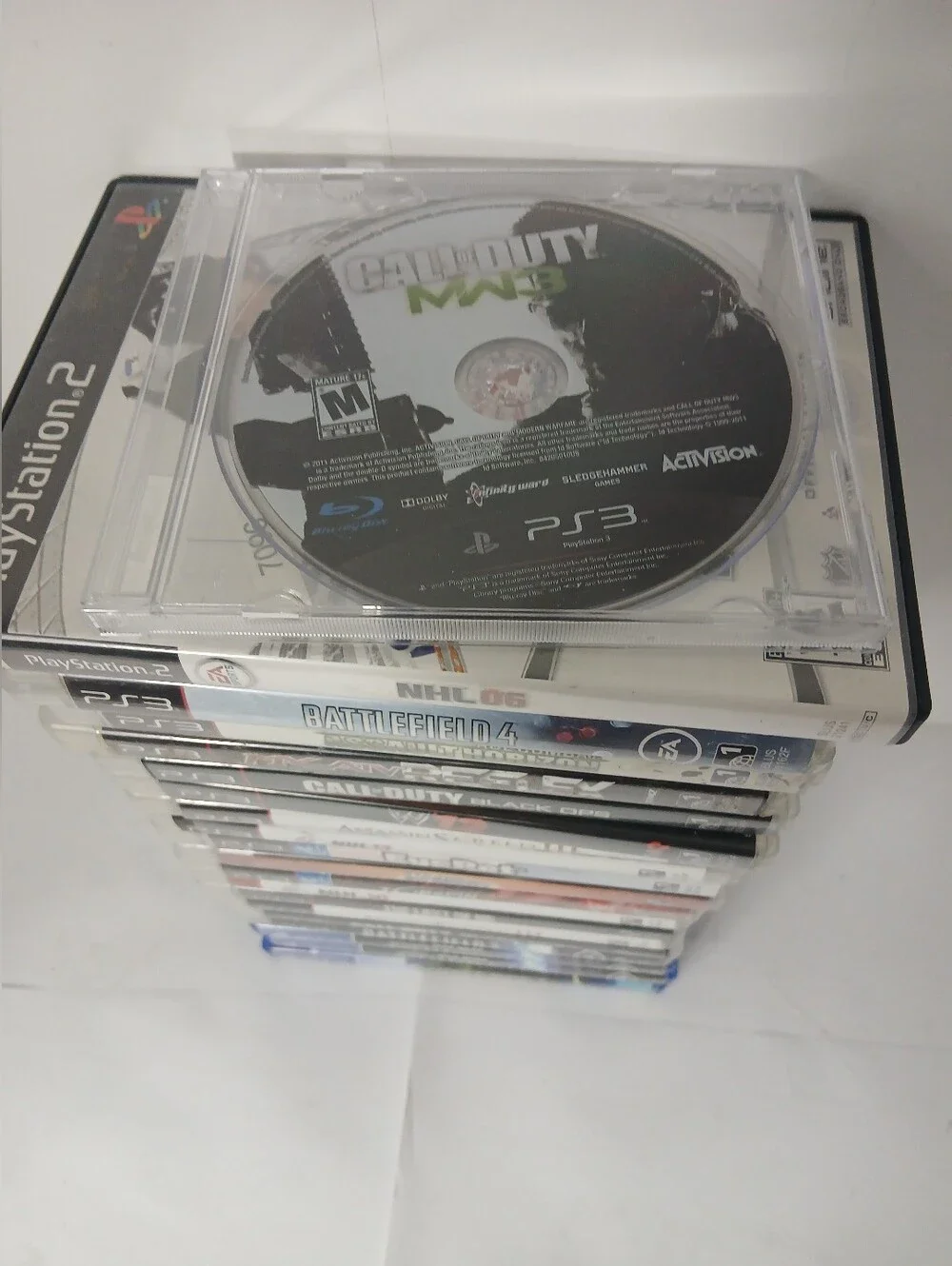 20 PS 2 ,3, 4  Games - Picture 2 of 2
